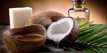 ماساژ با نارگیل و روغن زیتون